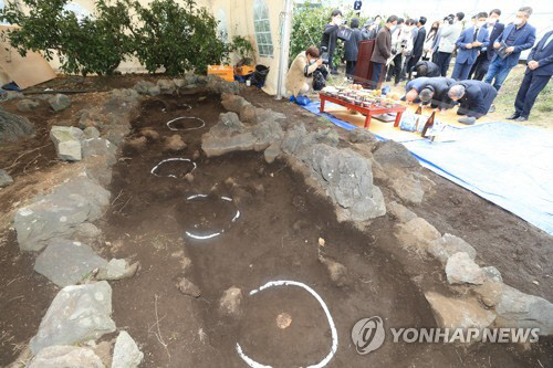 4·3 희생자 유해발굴 현장. 연합뉴스